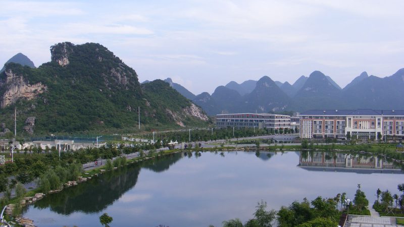 深圳PCB电路板定制，报价背后的考量因素
